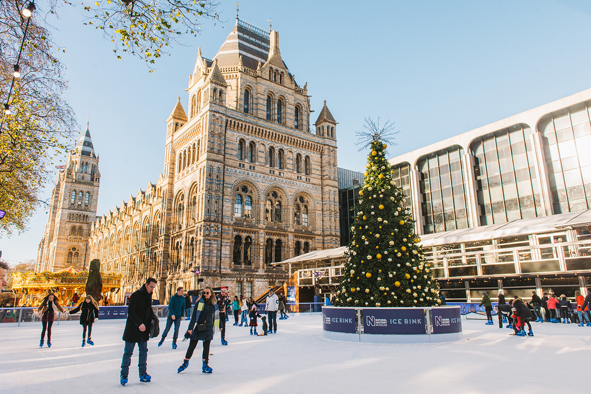 NATURAL HISTORY MUSEUM ICE RINK.jpg (1.14 MB)