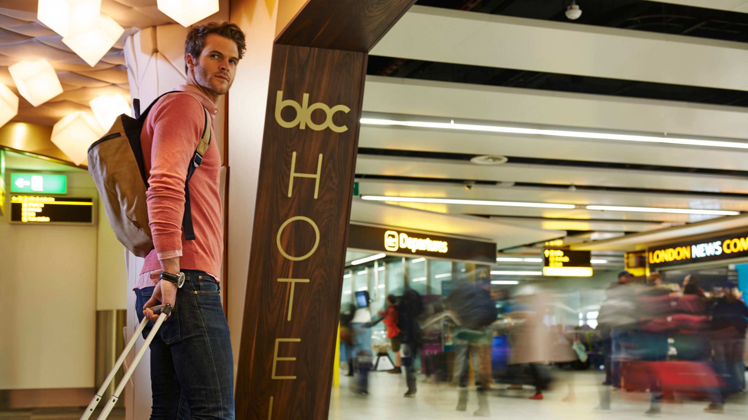 Bloc Hotel Gatwick Airport reception